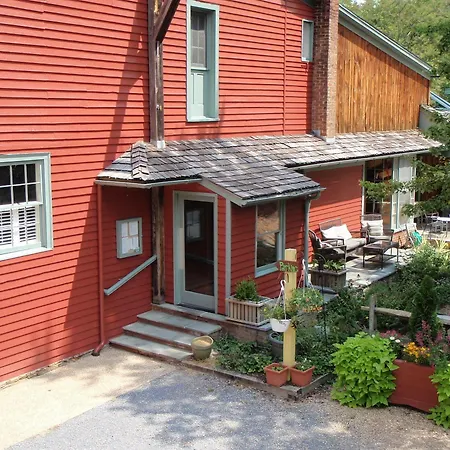 The Inn At Gristmill Square